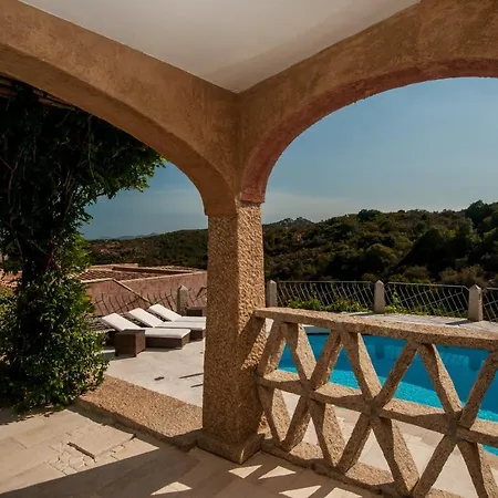 Sleeps 10 Pool Air Con Wifi * Abbiadori